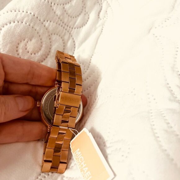 Michael Kors Garner Rose Gold-tone
Ladies Watch MK6409 - Picture 8 of 11